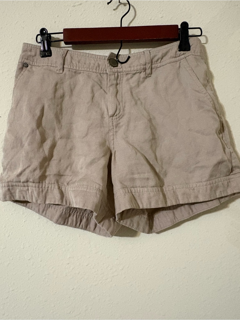 Versona Beige Casual Cotton-Blend Bermuda Shorts